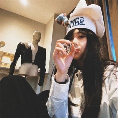 明天，我会成为谁的女友